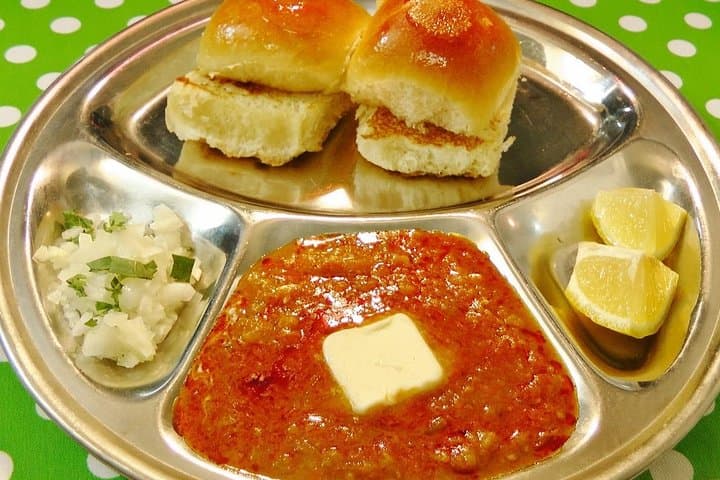 Savor Mumbai: An Evening at Chowpatty Beach with a Culinary Twist photo 2