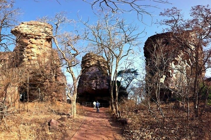 Full-Day Private Tour from Bhopal to Bhimbetka and Bhojpur Temple