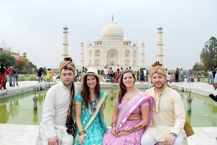 Private Taj Mahal Day Trip from Delhi in Authentic Indian Dress