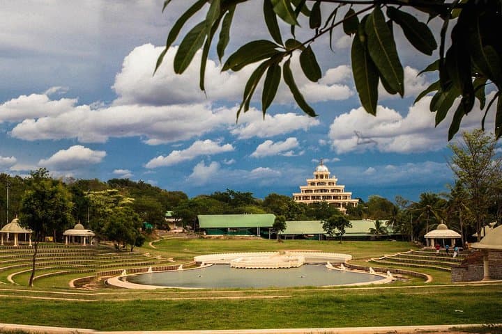 Bengaluru Temples Private Day Tour — Bull Temple, ISKCON & Art of Living photo 2