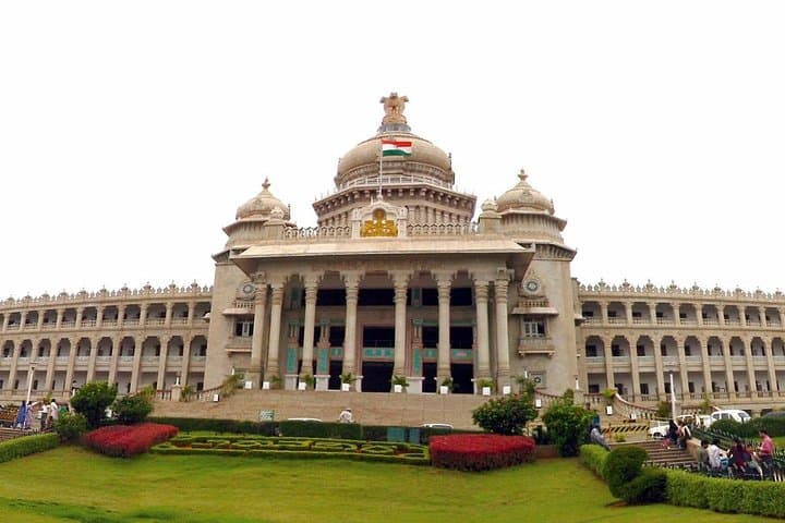 Bengaluru Heritage Walk: Private 4-Hour City Tour with Hotel Pickup