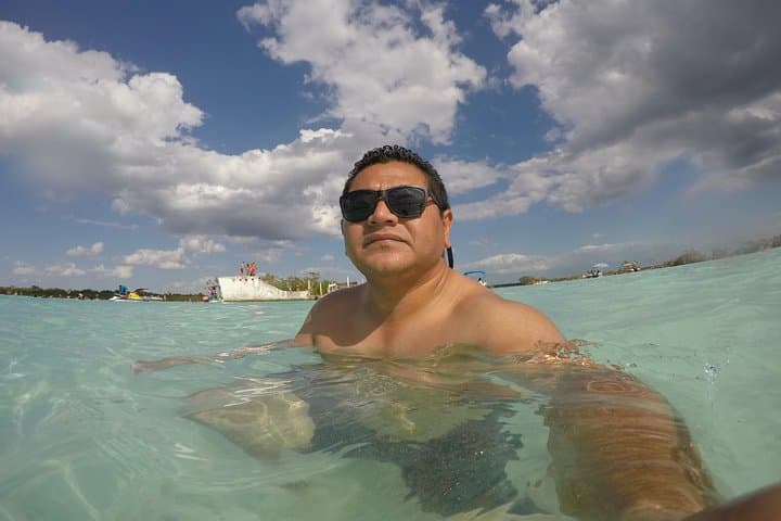 Bacalar Pirate Channel Boat Tour — Laguna de Siete Colores VIP Experience photo 1