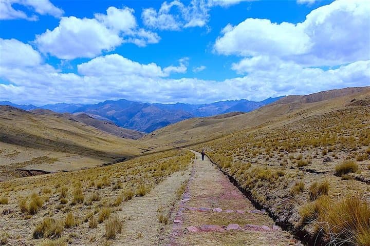 Huchuy Qosqo 3-Day Trek to Machu Picchu: Camp, Hike & Sunrise at the Citadel