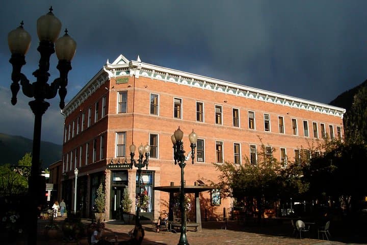 Aspen DarkSide Ghost Tour: Historic Downtown Night Walk of Ghosts, Murder & Mining photo 5