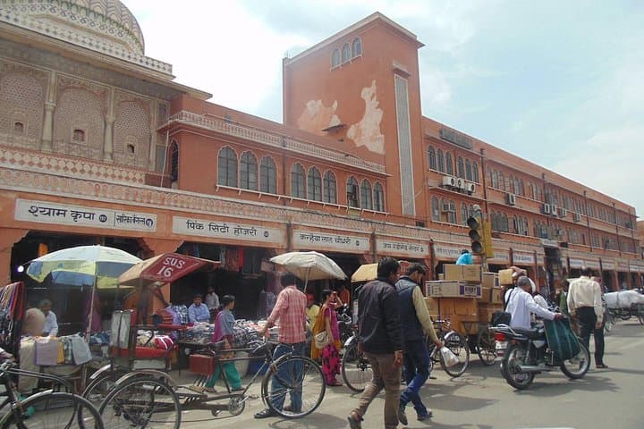 Same-Day Private Jaipur Tour from Delhi: Amber Fort, City Palace & Markets photo 3