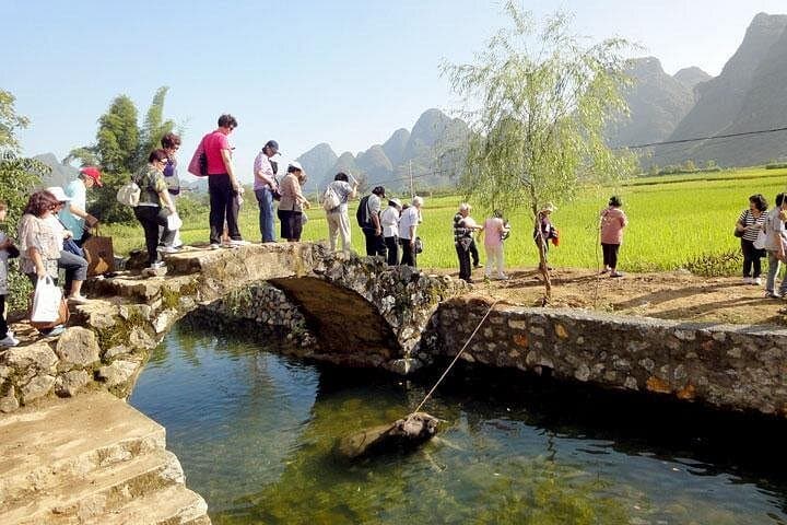 Li River Cruise Guilin to Yangshuo: Private Day Cruise Through Karst Peaks photo 1