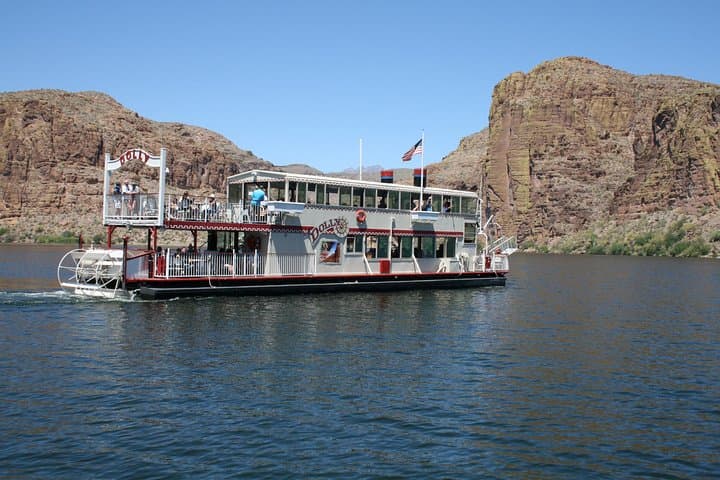Apache Trail & Dolly Steamboat: A One-Day Sonoran Desert Road and Canyon Lake Cruise