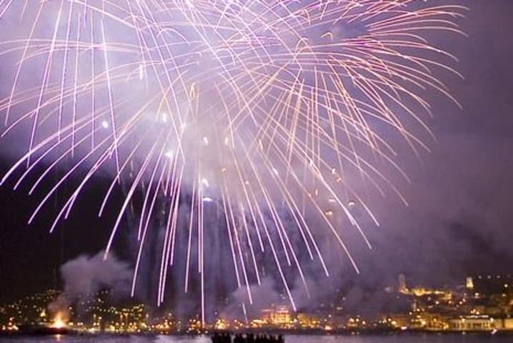 Cannes Fireworks Dinner Catamaran Cruise: Summer Nights on the Bay
