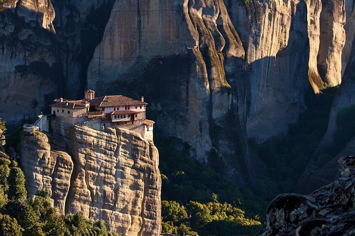 Meteora Photography Tour: Capture Greece's Sky-High Monasteries