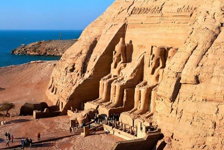Abu Simbel by Road: Private Guided Day Trip from Aswan