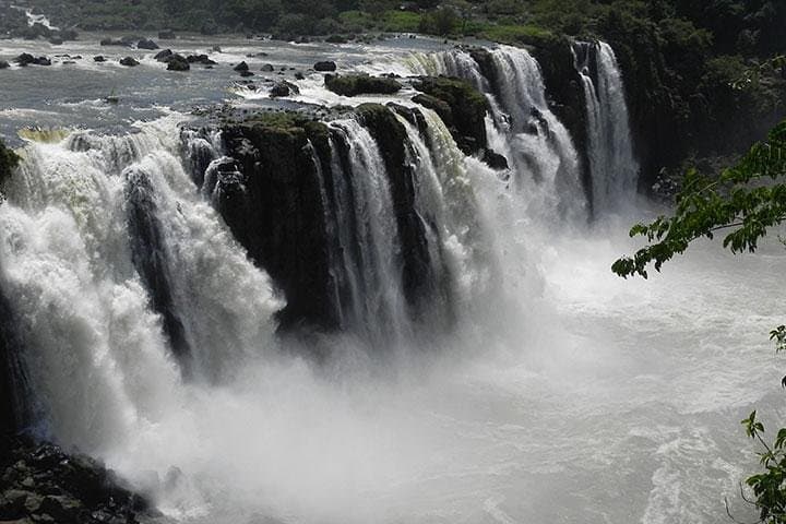 Iguassu Falls Brazil Tour: Panoramic Views of Foz do Iguaçu Waterfalls photo 3
