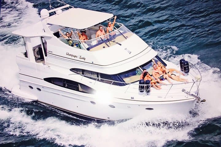 Cape Town 3-Day Cruise, Safari & Winelands Experience: Sunset Sail, Aquila Big Five, Constantia Tasting