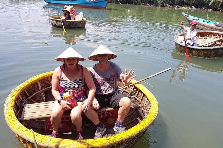Hoi An Countryside Life Tour: Tra Que Farming, Basket Boat & Pottery photo 3