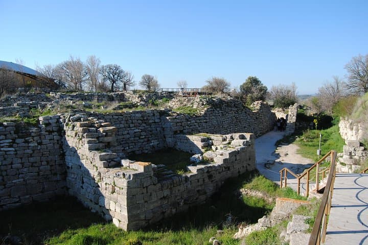 Troy & Gallipoli Day Trip from Canakkale — Ancient Ruins and ANZAC Battlefields in One Day