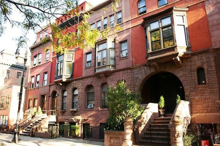 Walk Harlem’s Mount Morris Park Historic District — 3-Hour Guided Tour with Lunch