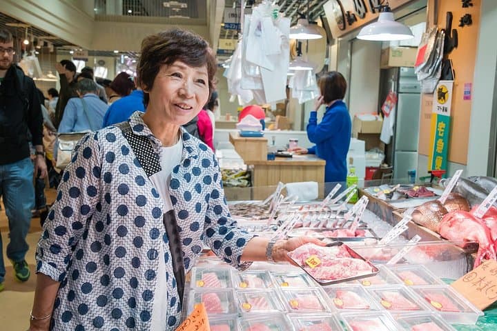 Insider Tsukiji Market Tour and Home Cooking Class with Junko photo 2