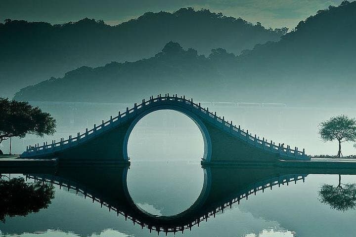 Private Hangzhou G20 Presidents West Lake Day Trip from Shanghai by Bullet Train photo 1