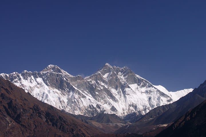 spectacular-4-day-nepal-tour-everest-mountain-flight-nagarkot-bhaktapur photo 1