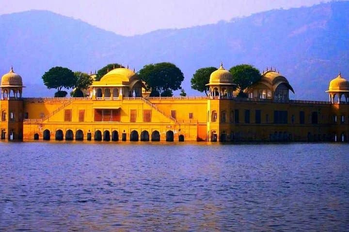 Luxury 3-Day Golden Triangle Tour: Delhi, Agra & Jaipur Highlights photo 4