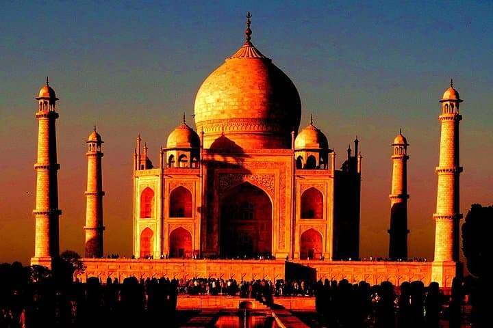 Sunrise at the Taj Mahal: Day Trip from Delhi with Guide & Transfers photo 2