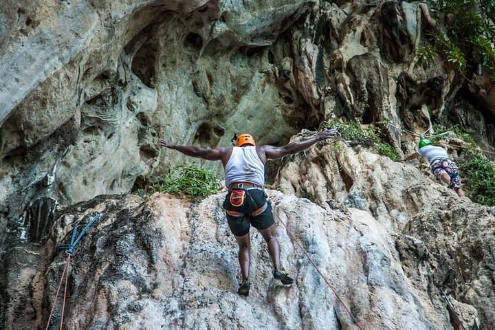 Railay Beach Sea‑Cliff Climbing: Intermediate Half‑Day Private Guide photo 2