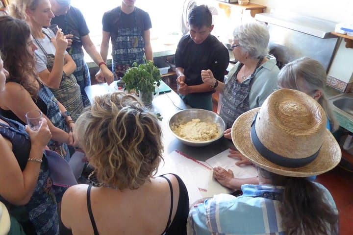 Visit Amigos de Santa Cruz: Vocational Training Center & Mayan Village Tour at Lake Atitlán