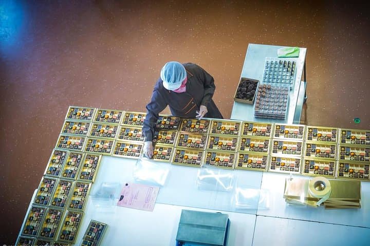 Lucerne Chocolate Factory Tour: Tasting, Making & Production Experience photo 6