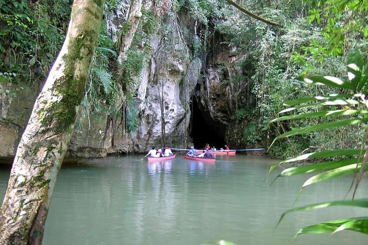 Xunantunich Pyramid and Barton Creek Cave Canoe Combo — San Ignacio Full‑Day Maya Adventure