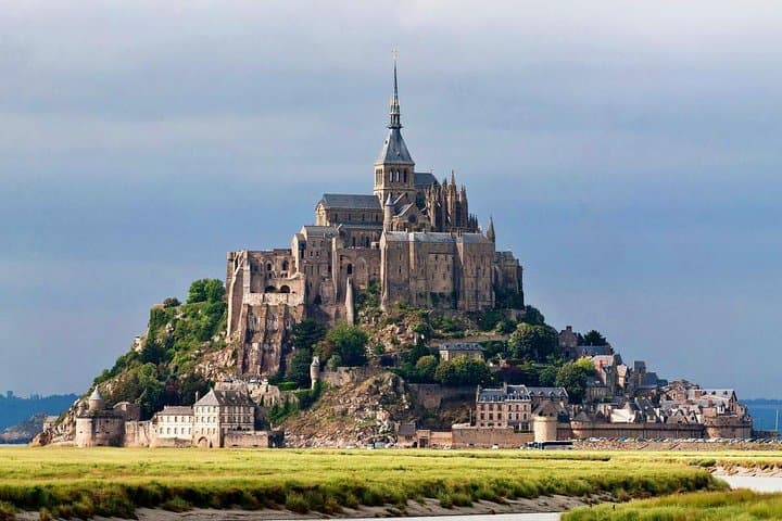 Mont-Saint-Michel Private Day Trip from Paris: Abbey, Tides & Practical Tips