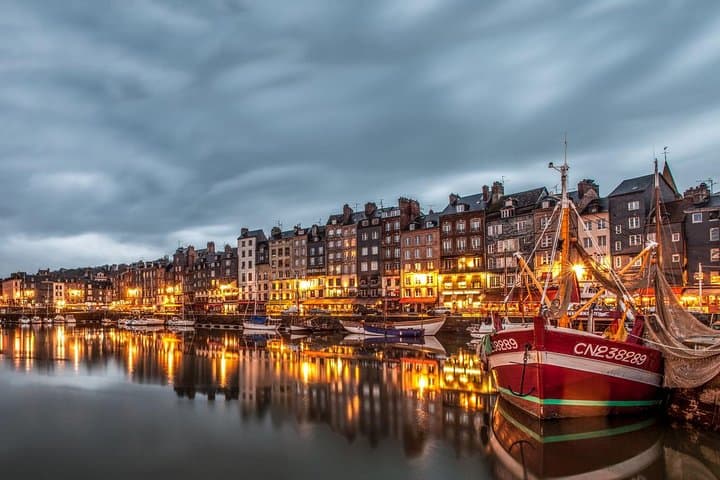 Giverny & Honfleur Private Day Trip from Paris — Monet Gardens and Normandy Harbor photo 2