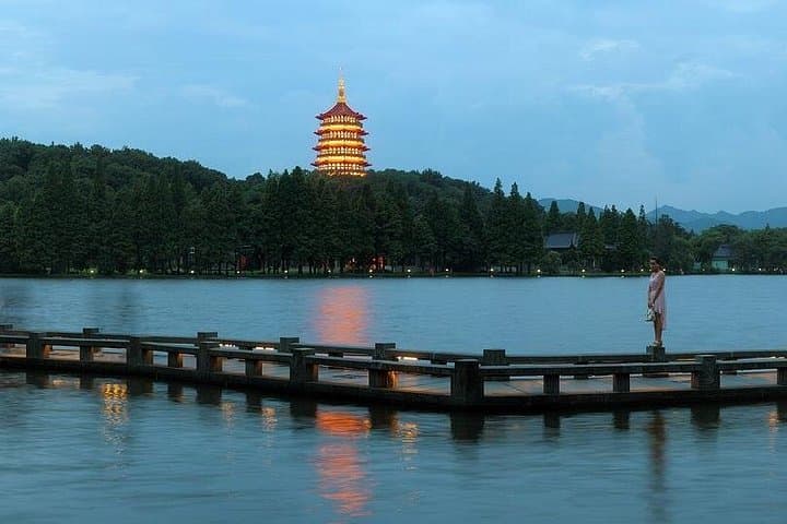 3-Day Private Shanghai, Hangzhou & Suzhou Tour — West Lake, Gardens & Temples photo 1