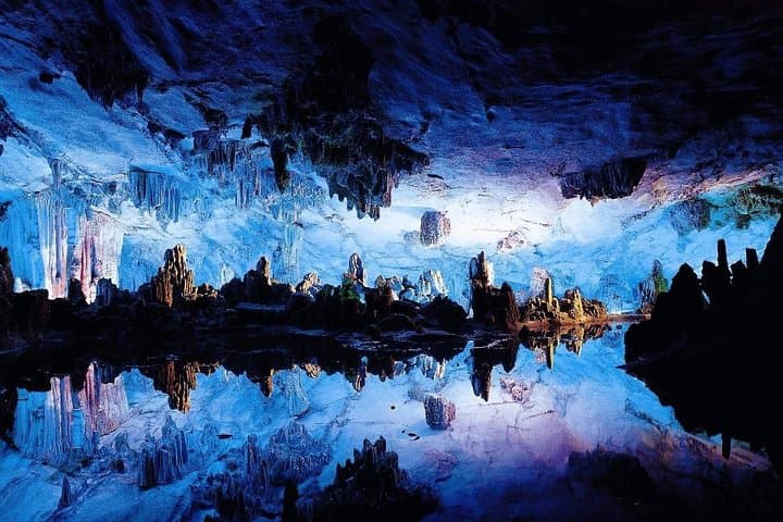 Guilin Day Tour: Elephant Trunk Hill, Fubo Hill & Reed Flute Cave photo 2