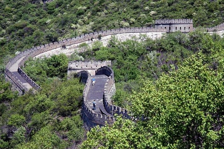 2-Day Beijing Great Wall Tour: Mutianyu & Jinshanling with Ming Tombs photo 2