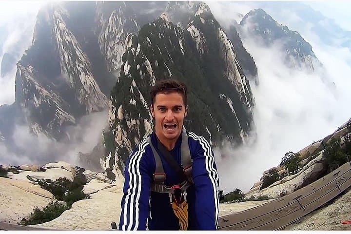 Private Mt. Huashan Day Hike from Xi'an with Cable Car and Lunch