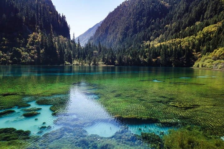 Jiuzhaigou and Huanglong: A Private 3-Day National Park Combo photo 2