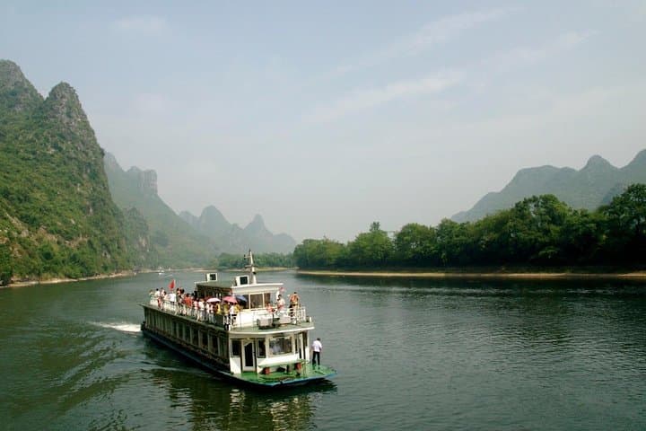 Li River Cruise from Guilin to Yangshuo — Scenic Day Trip on China’s Karst River