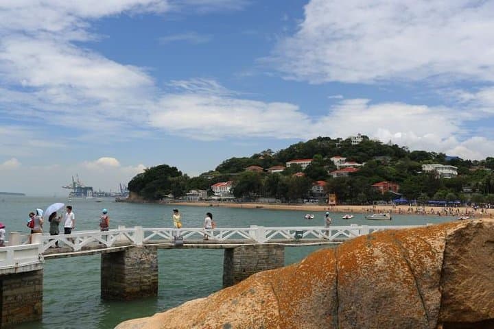 Explore Gulangyu Island and Xiamen's Cultural Streets: Private Day Tour photo 2