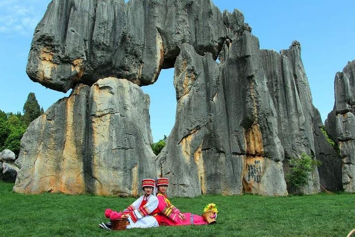 Private 8-Day Yunnan Trip: Stone Forest, Dali, Lijiang & Shangri-La