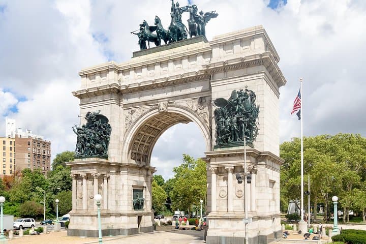 Private Manhattan & Brooklyn Full-Day Driving Tour — Custom Guided NYC Sightseeing photo 2