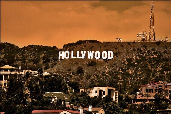 Private Beverly Hills & Hollywood Sightseeing Tour — Insider Guide photo 2