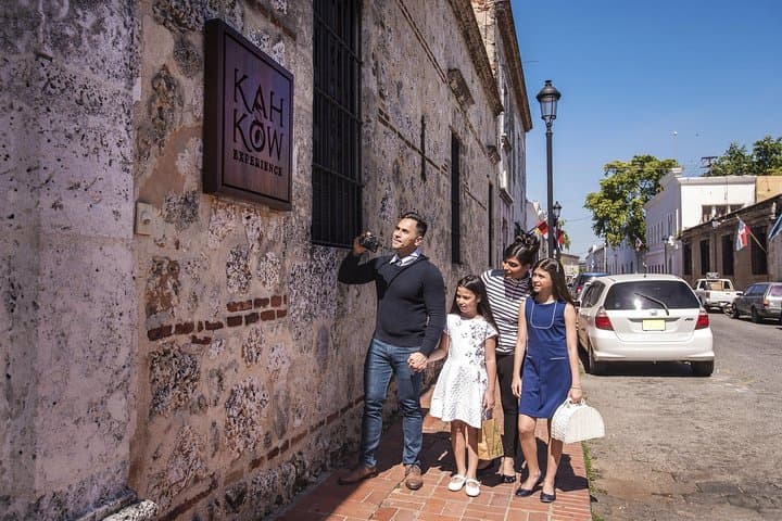 Santo Domingo Chocolate Tour: KahKow Hands-On Cacao Tasting & History