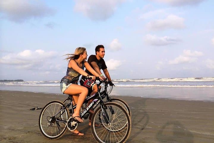 Coastal Cycling Expedition from Colombo to Negombo (Private 6-Hour Ride)