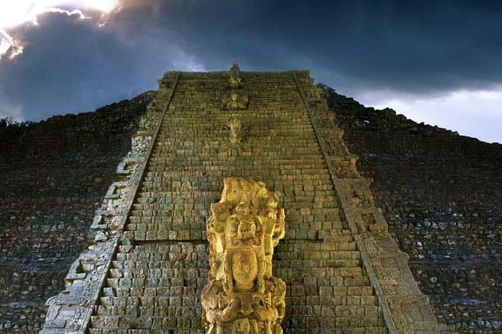 Two-Day Maya Path Tour to Copán Ruins from San Salvador