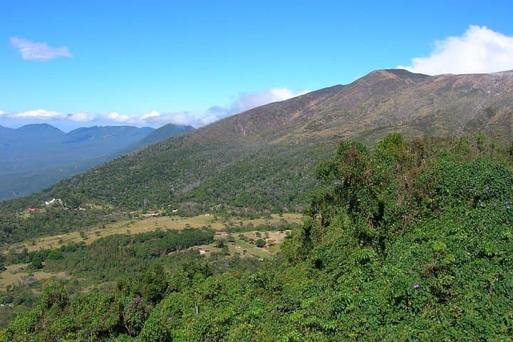 Hike Cerro Verde and Make Pupusas in Izalco: Volcano Rim Views & Local Flavors photo 2