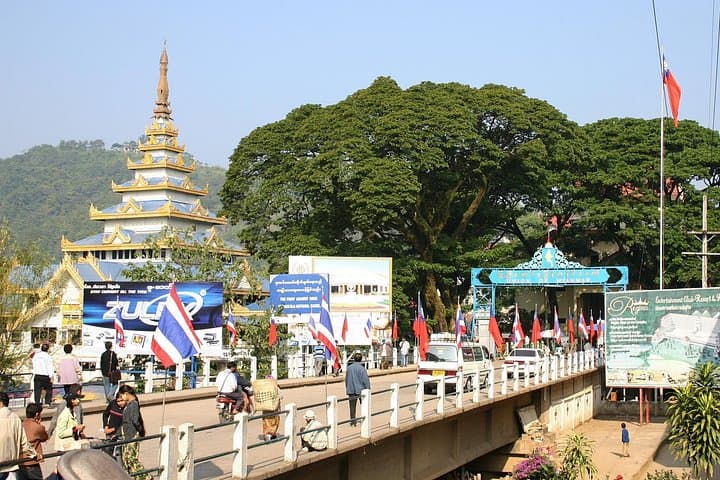 Chiang Rai Hill Tribes and Golden Triangle Full-Day Cultural Tour photo 3