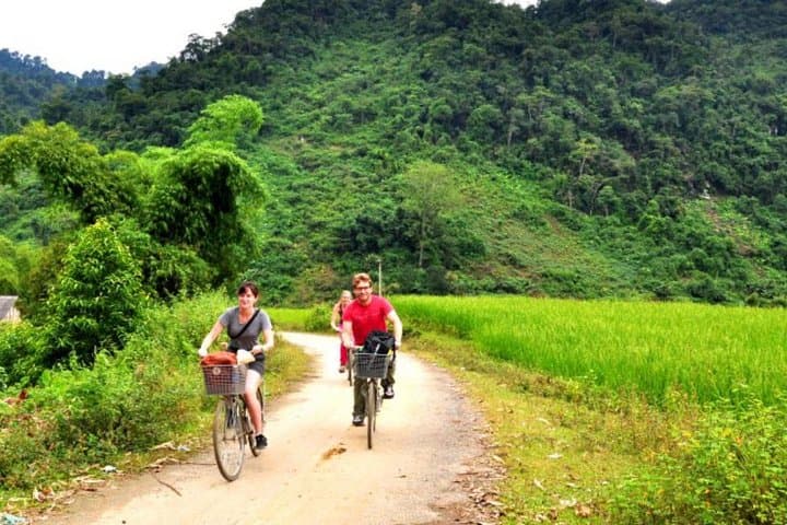 Cycle and Kayak Ba Be Lake: 3-Day Homestay Adventure in Ba Bể National Park photo 2