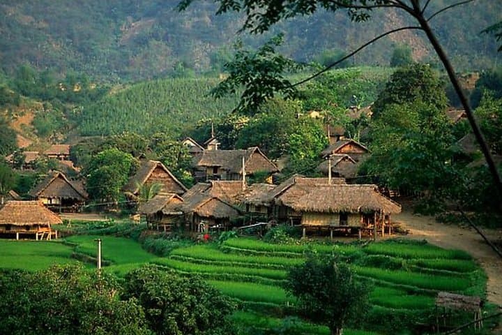 Mai Chau Valley 2-Day Homestay & Trek from Hanoi — Rice Fields, Limestone Hills, 1,000-Step Cave photo 4