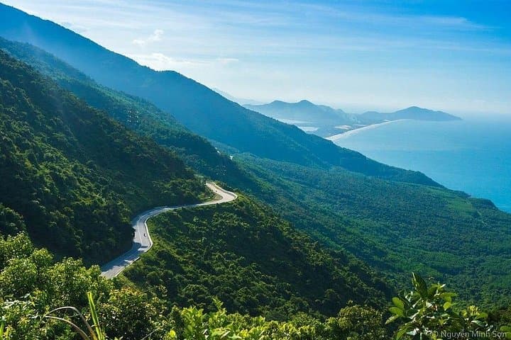 Private Jeep Transfer Hue to Hoi An via Hai Van Pass: Scenic Road Trip photo 2
