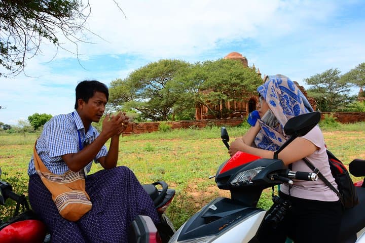 Explore Bagan by Electric Bike: Full-Day Private Temple Tour