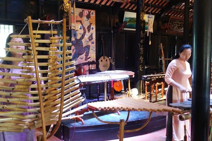 Half-Day Nha Trang City Tour: Po Nagar, Long Son Pagoda & Cathedral